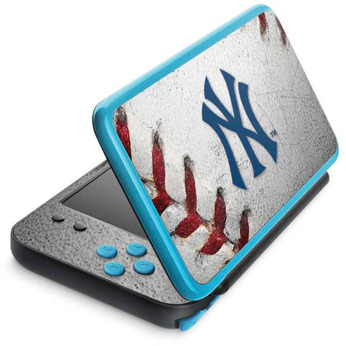 MLB New York Yankees Game Ball Nintendo 2DS XL (2017) Skin
